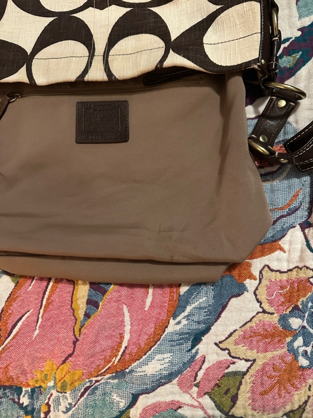 Vintage Coach Carly LARGE Beige and Brown Leather Trim Canvas Shoulder Bag Y2K - Picture 13 of 16
